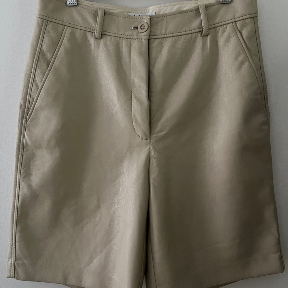 Babaton faux Leather Bermuda Shorts - Beige